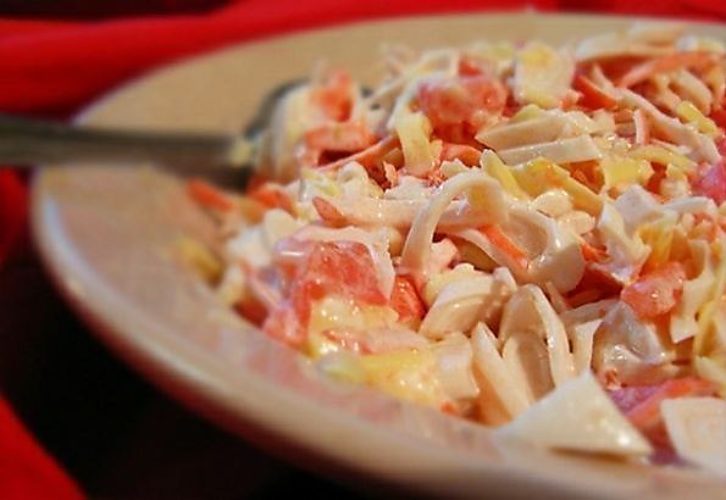 Салат с кальмарами рецепт с помидорами и сыром Салат с кальмарами рецепт с помидорами и сыром