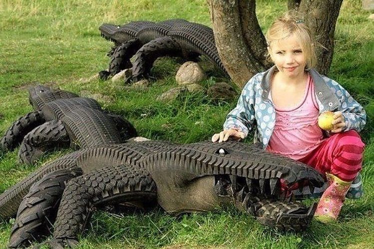 Поделка крокодила из шин Поделка крокодила из шин