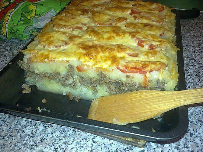 Картошка пюре с фаршем в духовке рецепт с пошагово с сыром Картошка пюре с фаршем в духовке рецепт с пошагово с сыром