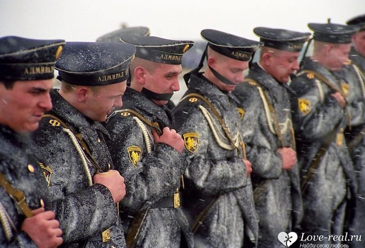 По чему ходят военные По чему ходят военные