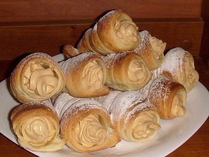 Слоеные трубочки рецепт с фото