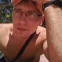 Знакомства: Максим, 34 года, Невьянск