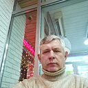 Знакомства: Юрий, 65 лет, Бийск